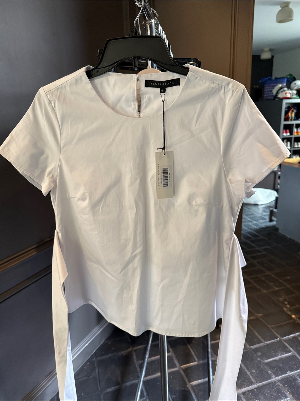 Assembly Label White Short-Sleeve Side-Tie Blouse